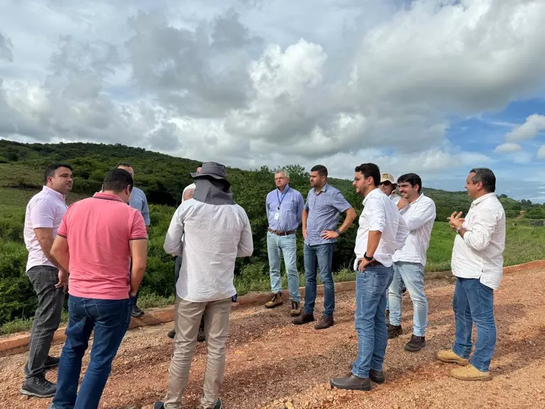 MIDR vistoria obras da Transposição do Rio São Francisco